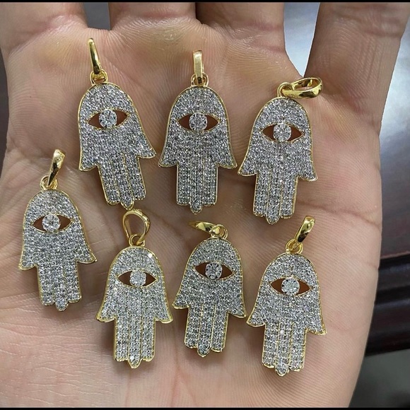 Real 14k gold diamond Hamsa Hand !